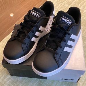 Adidas Grand Court K Wide